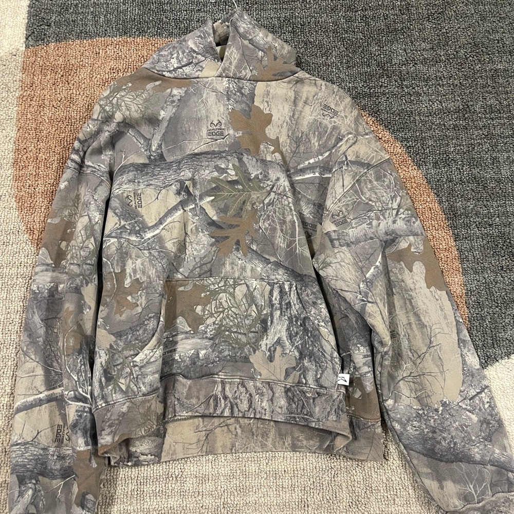 Akimbo hoodie